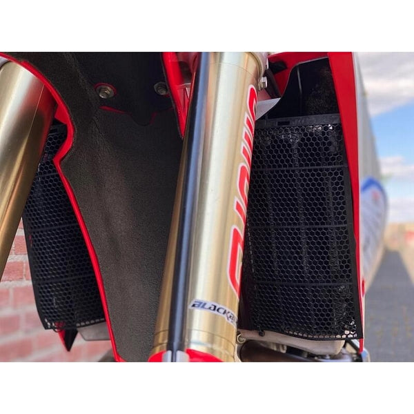 Rejilla TWIN AIR  protectora de radiador universal 177759SLMUD